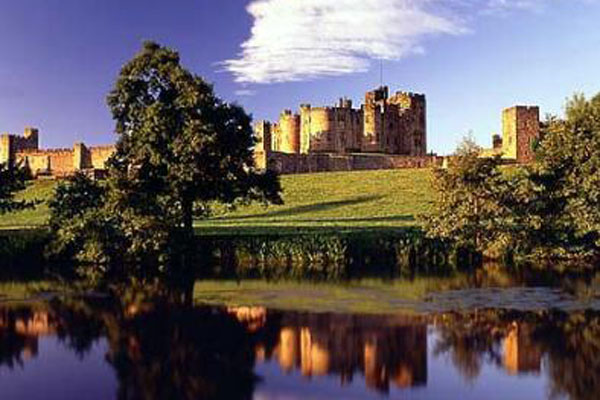 Northumbrian Hills is close to the majestic Alnwick castle